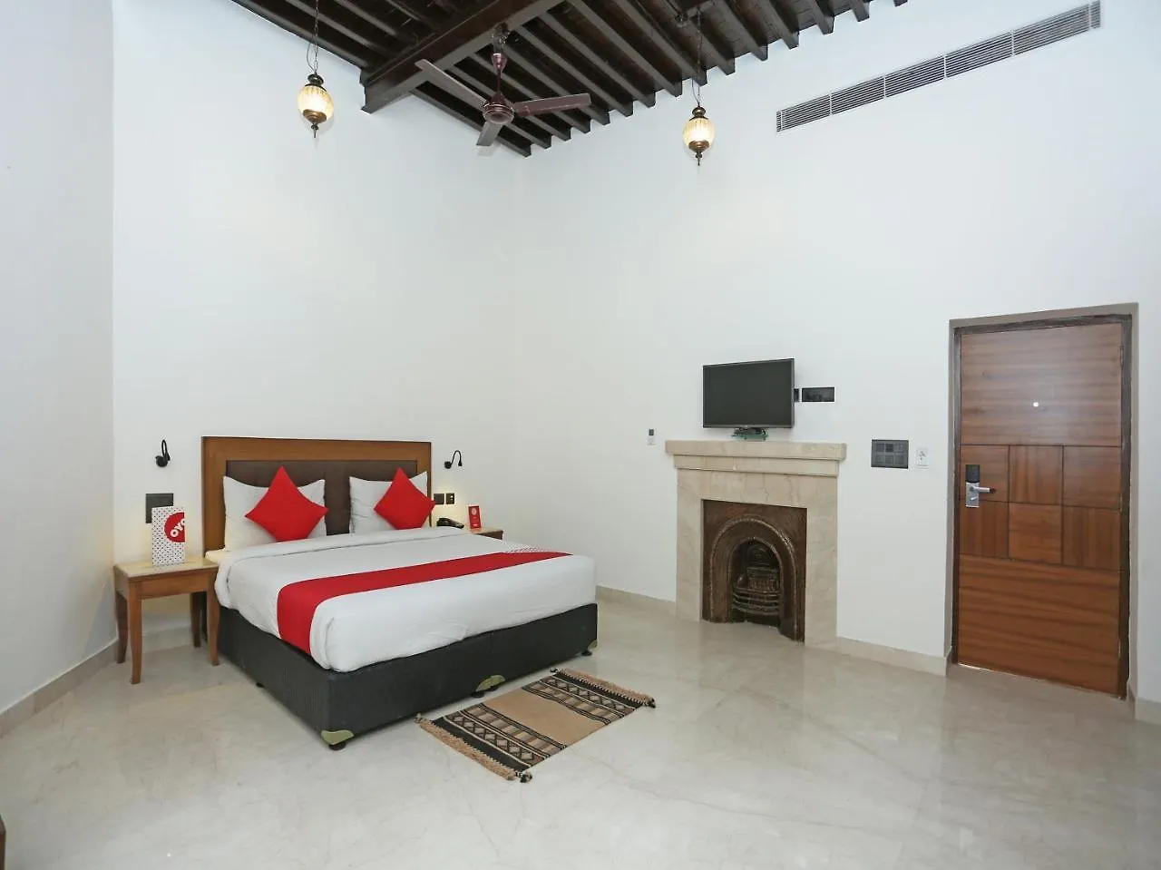 Oyo 738 Hotel Green Castle location