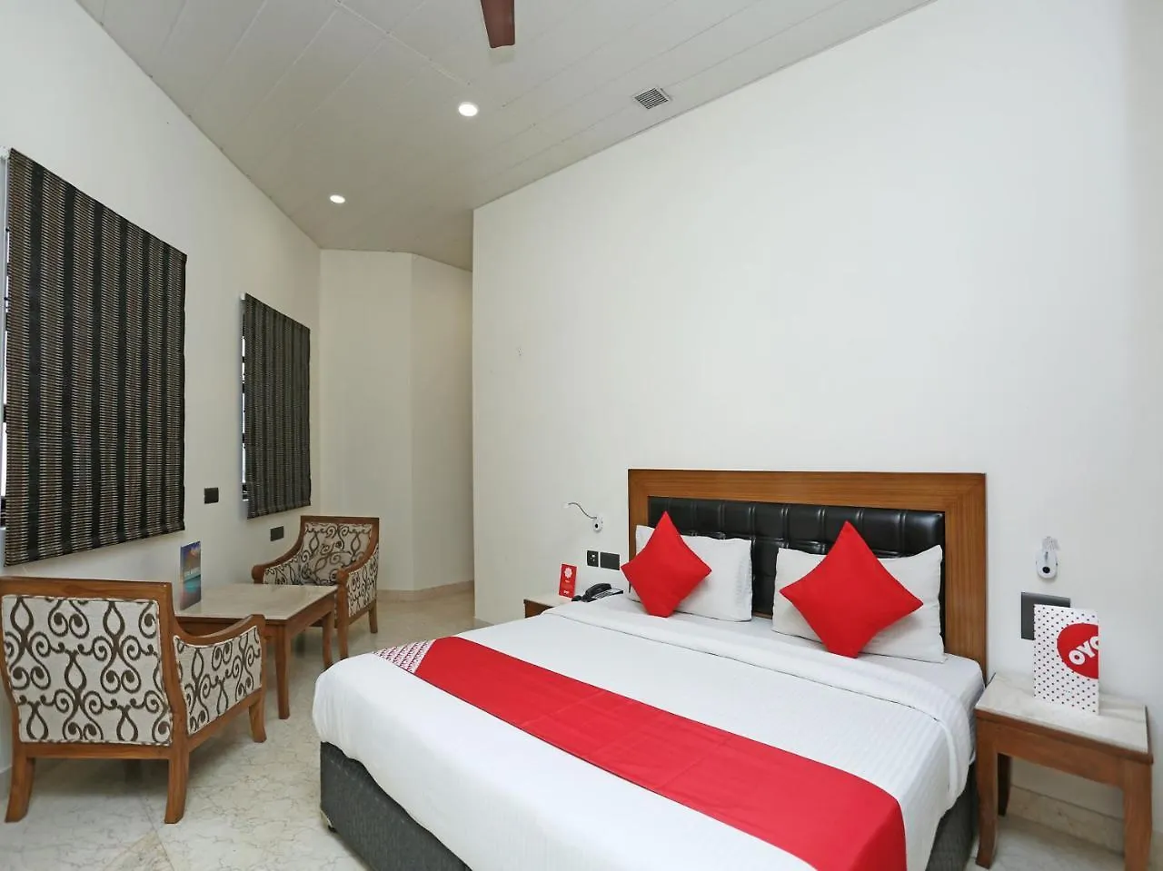 Oyo 738 Hotel Green Castle Delhi