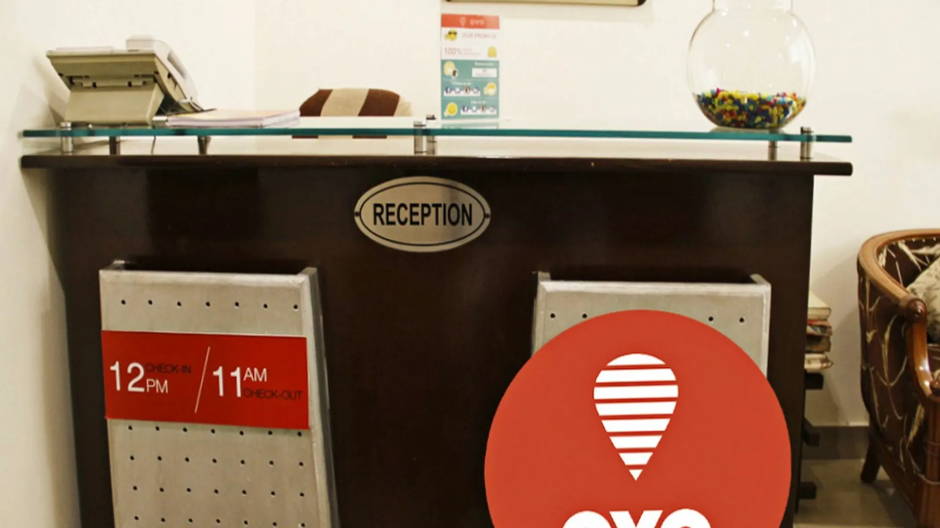 ***  Oyo 738 Hotel Green Castle Delhi  India